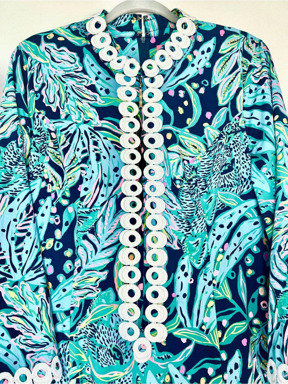 Lilly Pulitzer Shealyn Maxi Caftan Size 12 Navy Tropical Floral Cotton Lace Trim - Picture 2 of 16
